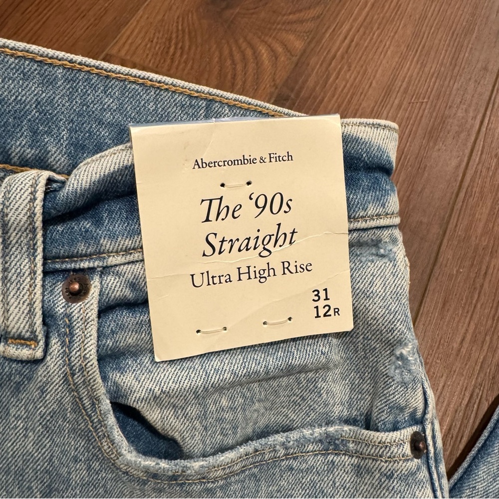 Abercrombie & Fitch Light Wash Denim Jeans